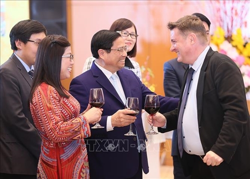 Thủ tướng Phạm Minh Chính gặp mặt Đoàn Ngoại giao nhân Tết cổ truyền
